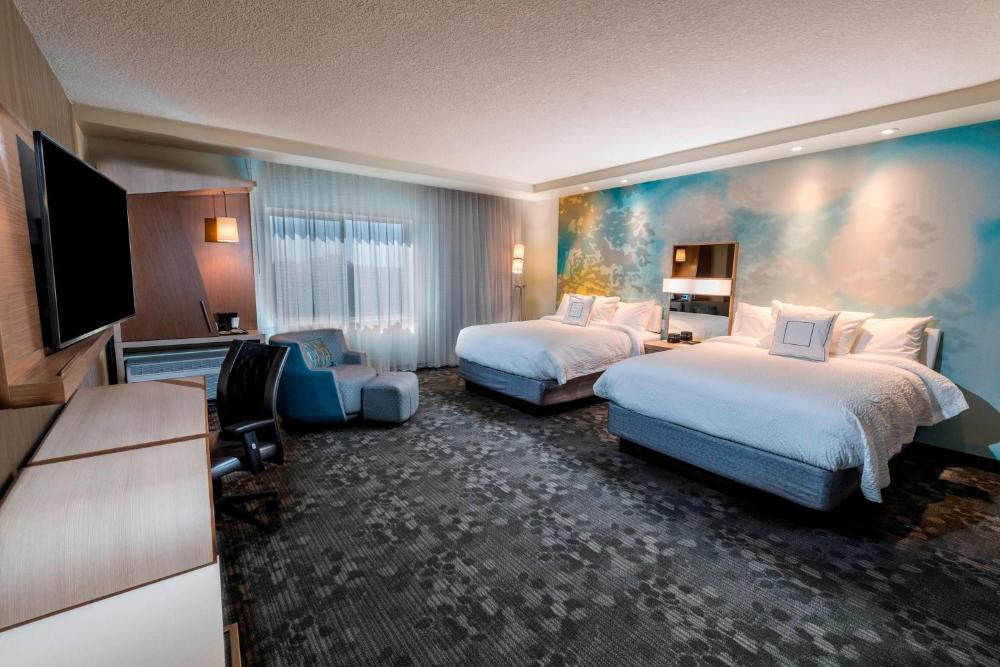 Double Queen Room interior